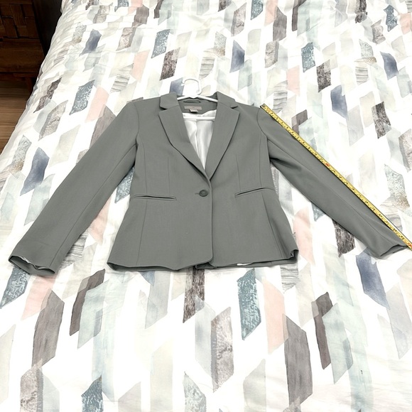 Sage green blazer - Picture 3 of 7